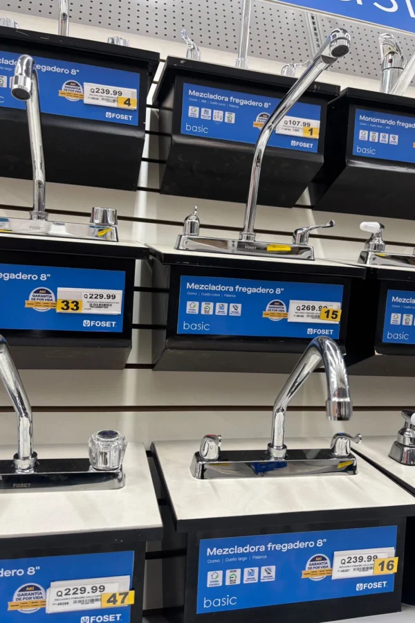 Exhibidores y rotulacion de productos_comerciales